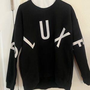 D.luxe Basics black Sweater Decjuba